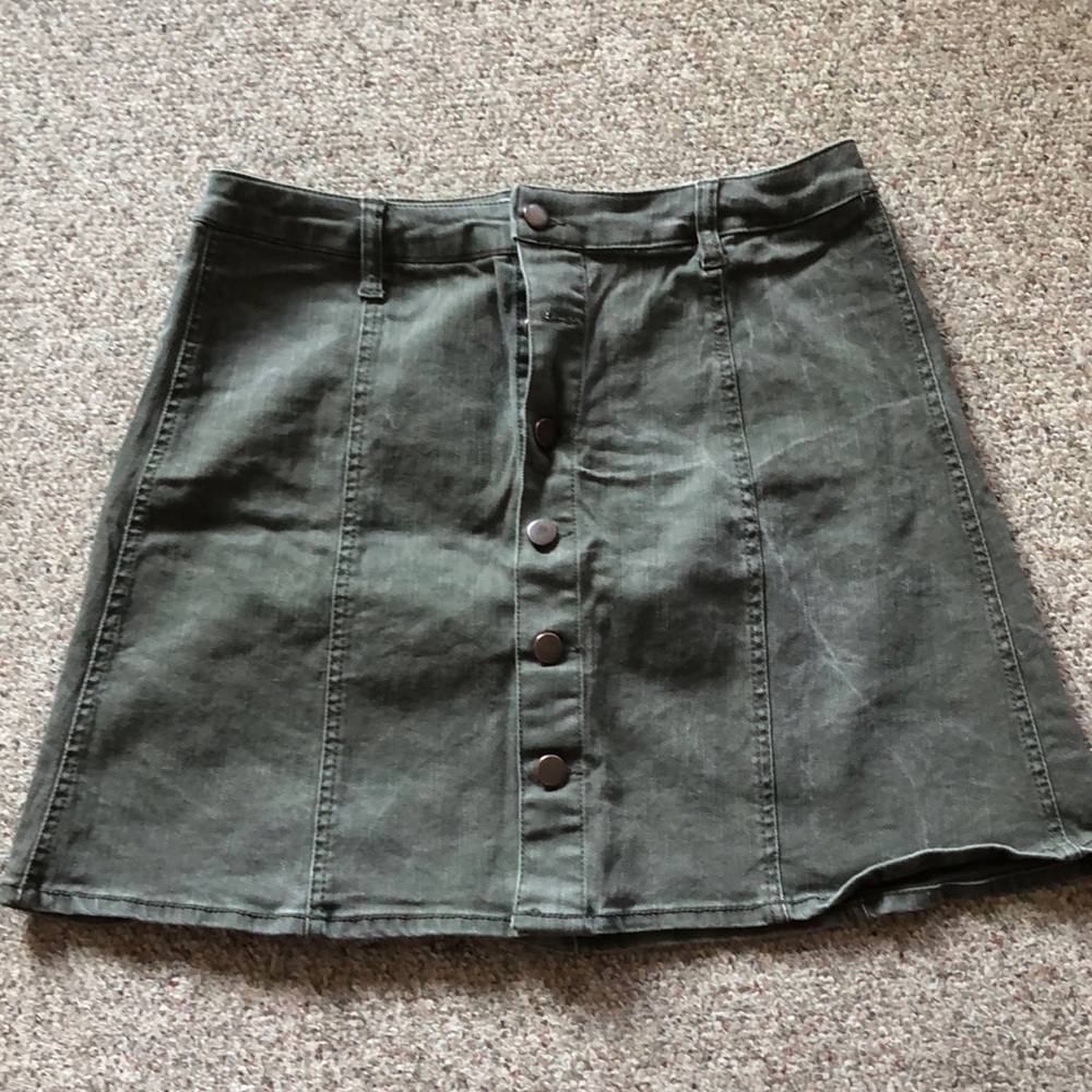 Falls Creek - button up skirt